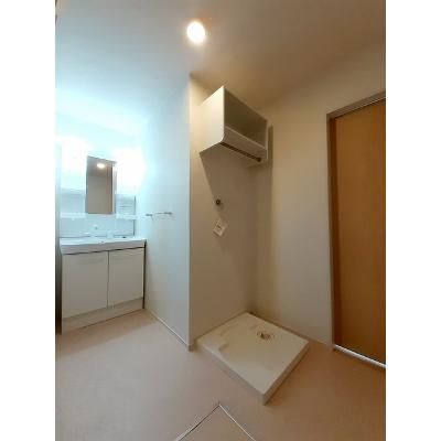 プレミアコート 201【管理NO：1-021395001-02010】 ★家具家電は申し込み後に搬入します★ ★2026年08月下旬入居可能★の物件画像