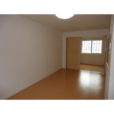 Ｍ　ｔｈｒｅｅ 102【管理NO：1-018692801-01020】 ★家具家電は申し込み後に搬入します★ ★2026年10月上旬入居可能★の物件画像