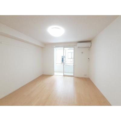 チェスタ　３０ 102【管理NO：1-022959901-01020】 ★家具家電は申し込み後に搬入します★ ★2026年08月下旬入居可能★の物件画像