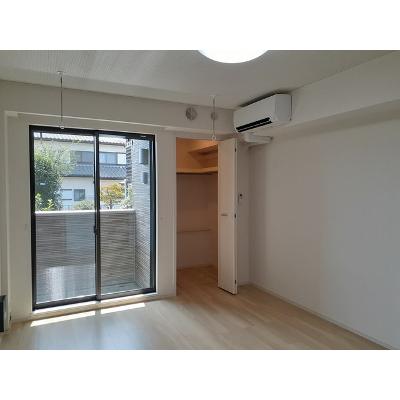 ＳＴレオーネ 102【管理NO：1-026892601-01020】 ★家具家電は申し込み後に搬入します★の物件画像