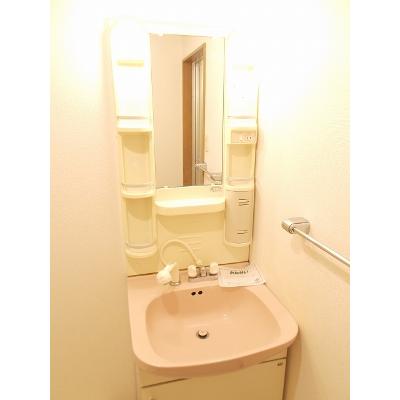 ニューマリッチイシカワ弐号館 201【管理NO：1-005706601-02010】 ★家具家電は申し込み後に搬入します★ ★2026年09月中旬入居可能★の物件画像