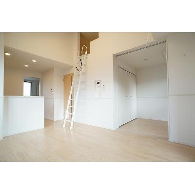 ティアラⅢ 201【管理NO：1-022052801-02010】 ★家具家電は申し込み後に搬入します★ ★2026年09月中旬入居可能★の物件画像
