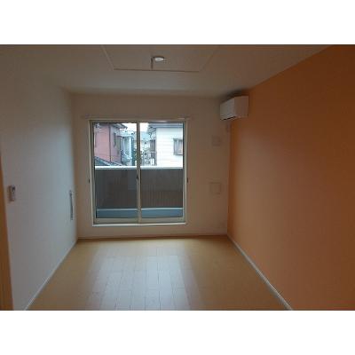 フィオリスタ 203【管理NO：1-018887701-02030】 ★家具家電は申し込み後に搬入します★ ★2026年08月下旬入居可能★の物件画像