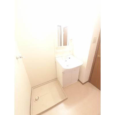 シルフィー 101【管理NO：1-011162801-01010】 ★家具家電は申し込み後に搬入します★ ★2026年09月中旬入居可能★の物件画像