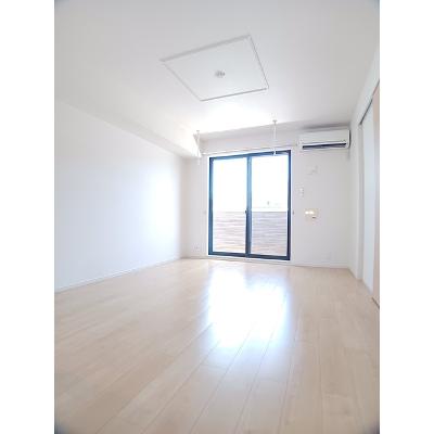 エバーグリーン 105【管理NO：1-021668502-01040】 ★家具家電は申し込み後に搬入します★の物件画像