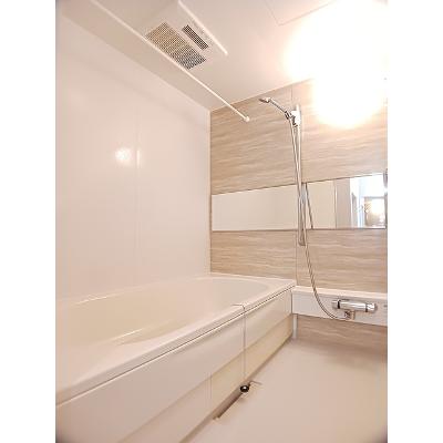 エバーグリーン 105【管理NO：1-021668502-01040】 ★家具家電は申し込み後に搬入します★の物件画像