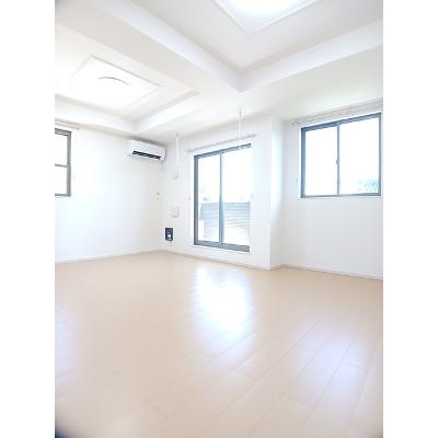 エスポワール 201【管理NO：1-019058501-02010】 ★家具家電は申し込み後に搬入します★の物件画像