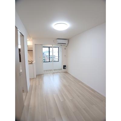 ルミナス　ブラン 203【管理NO：1-028503501-02030】 ★家具家電は申し込み後に搬入します★ ★2026年09月下旬入居可能★の物件画像