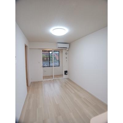 ルミナス　ブラン 102【管理NO：1-028503501-01020】 ★家具家電は申し込み後に搬入します★ ★2026年09月下旬入居可能★の物件画像