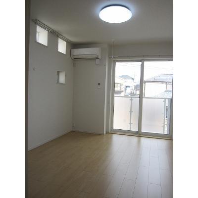 グランアルブル 201【管理NO：1-023693001-02010】 ★家具家電は申し込み後に搬入します 2026年08月下旬入居可能の物件画像