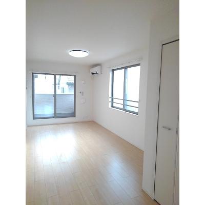 ラペ 303【管理NO：1-022174601-03030】 ★家具家電は申し込み後に搬入します 2026年08月下旬入居可能の物件画像