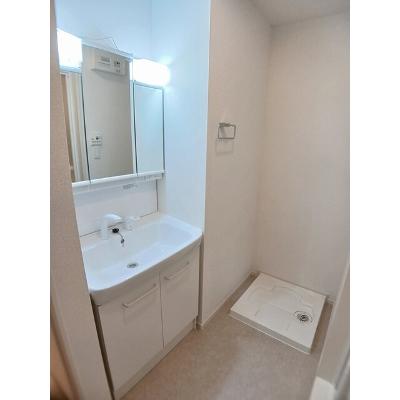 パイン　フォレスト 104【管理NO：1-028494101-01040】 ★家具家電は申し込み後に搬入しますの物件画像