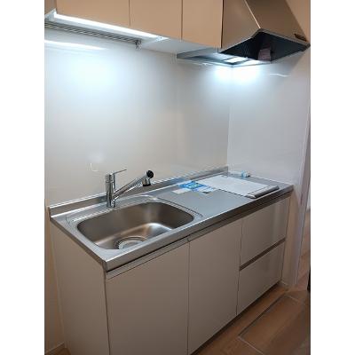 ファントム 101【管理NO：1-027670602-01010】 ★家具家電は申し込み後に搬入します★ ★2026年09月中旬入居可能★の物件画像