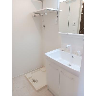ファントム 101【管理NO：1-027670602-01010】 ★家具家電は申し込み後に搬入します★ ★2026年09月中旬入居可能★の物件画像
