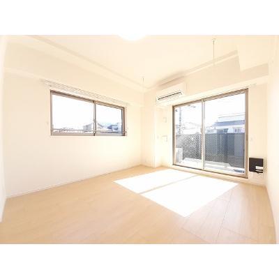ロータス青山１ 301【管理NO：1-026205601-03010】 ★家具家電は申し込み後に搬入します★ ★2026年09月中旬入居可能★の物件画像