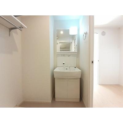 ロータス青山１ 301【管理NO：1-026205601-03010】 ★家具家電は申し込み後に搬入します★ ★2026年09月中旬入居可能★の物件画像