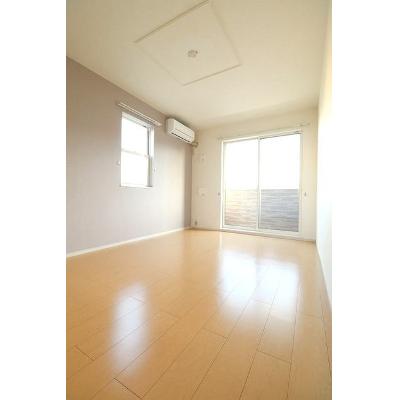 ルミナス坂ノ市　Ⅰ 101【管理NO：1-019969401-01010】 ★家具家電は申し込み後に搬入します★の物件画像