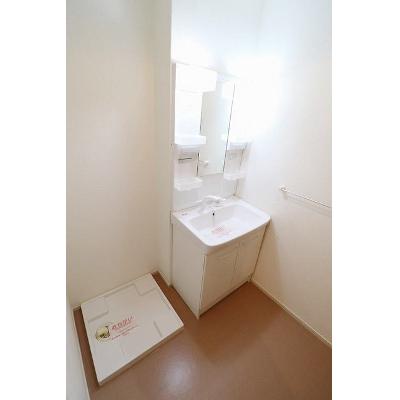 ルミナス坂ノ市　Ⅰ 101【管理NO：1-019969401-01010】 ★家具家電は申し込み後に搬入します★の物件画像