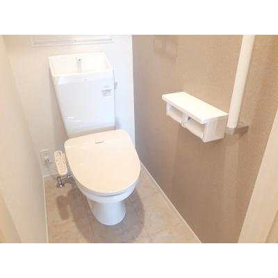 モント　ブレチア 204【管理NO：1-027385501-02040】 ★家具家電は申し込み後に搬入します★の物件画像