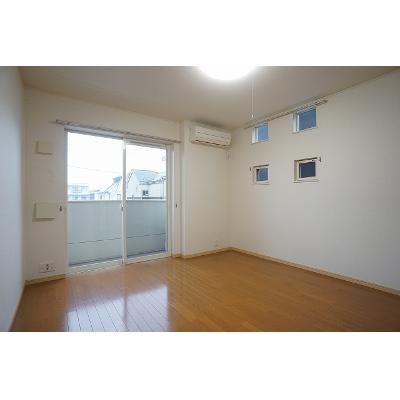 リヴィエール 203【管理NO：1-015792401-02030】 ★家具家電は申し込み後に搬入します★ ★2026年09月中旬入居可能★の物件画像