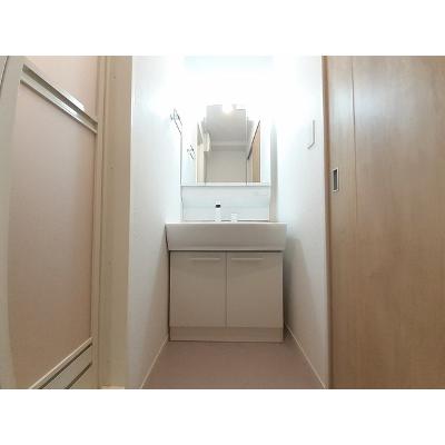 椿 105【管理NO：1-027624801-01050】 ★家具家電は申し込み後に搬入します★ ★2026年09月下旬入居可能★の物件画像