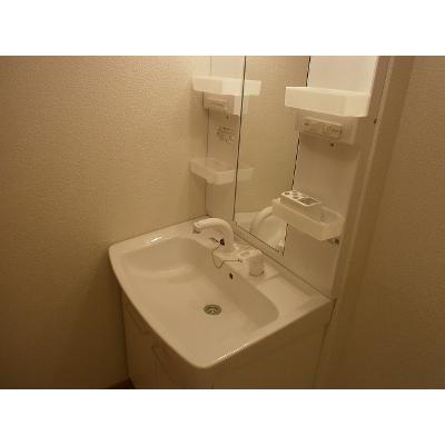 グランデ・ソーレ・Ｆ　Ｂ 102【管理NO：1-015205902-01020】 ★家具家電は申し込み後に搬入します★ ★2026年09月中旬入居可能★の物件画像