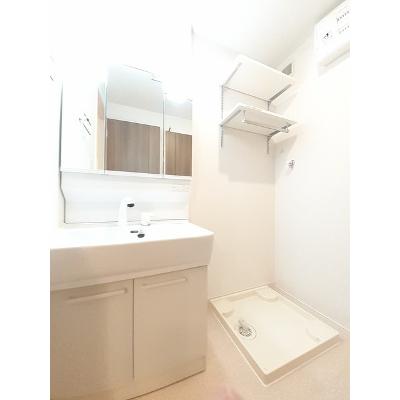 ディゾーネ館林 104【管理NO：1-027631101-01040】 ★家具家電は申し込み後に搬入します★ ★2026年10月中旬入居可能★の物件画像