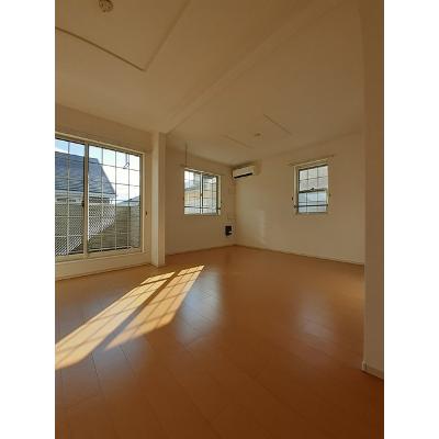セントーレア 204【管理NO：1-018301201-02040】 ★家具家電は申し込み後に搬入します★ ★2026年09月中旬入居可能★の物件画像
