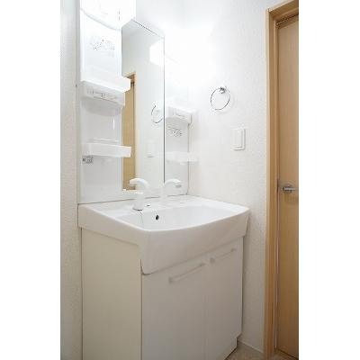 クレメント　ブリッサⅠ 201【管理NO：1-017504801-02010】 ★家具家電は申し込み後に搬入します★ ★2026年09月中旬入居可能★の物件画像