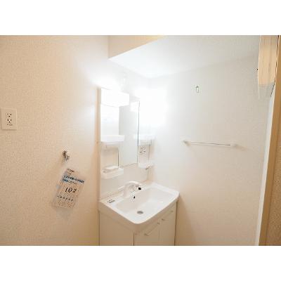 グランディー　フローラムⅠ 103【管理NO：1-021820801-01030】 ★家具家電は申し込み後に搬入します★ ★2026年09月中旬入居可能★の物件画像