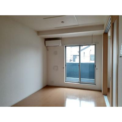 クアトロ・アロース 201【管理NO：1-018822201-02010】 ★家具家電は申し込み後に搬入します★の物件画像