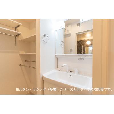 グラン　アクシス　Ⅰ 203【管理NO：1-028763401-02030】 ★家具家電は申し込み後に搬入します★ ★2027年02月上旬入居可能★の物件画像
