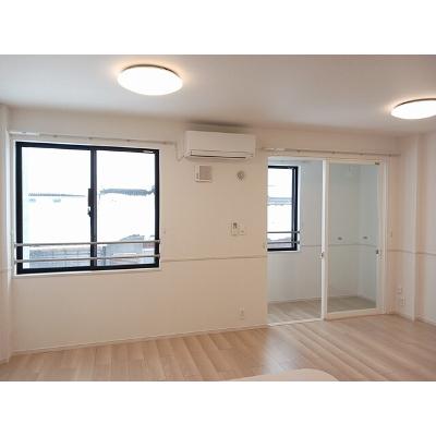 カモミール 204【管理NO：1-027787501-02040】 ★家具家電は申し込み後に搬入します★ ★2026年09月中旬入居可能★の物件画像
