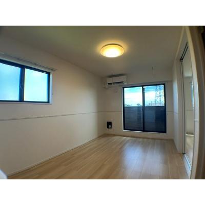 ウィング湘南 201【管理NO：1-026971401-02010】 ★家具家電は申し込み後に搬入します★の物件画像