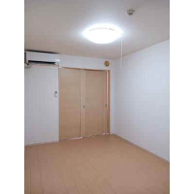 レーベン５９ 103【管理NO：1-017474901-01030】 ★家具家電は申し込み後に搬入します★の物件画像