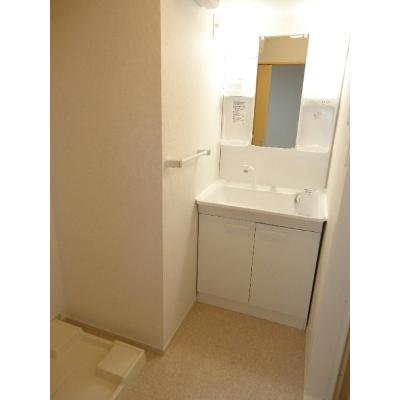 シオン 203【管理NO：1-017459501-02030】 ★家具家電は申し込み後に搬入します★ ★2026年09月中旬入居可能★の物件画像