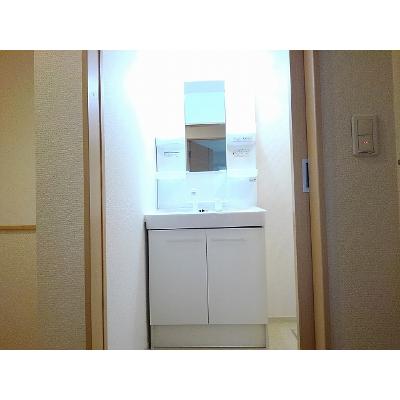 ピース　コート 201【管理NO：1-019522701-02010】 ★家具家電は申し込み後に搬入します★ ★2026年10月中旬入居可能★の物件画像