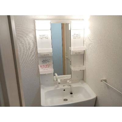 ユピテル 102【管理NO：1-016675001-01020】 ★家具家電は申し込み後に搬入します★の物件画像