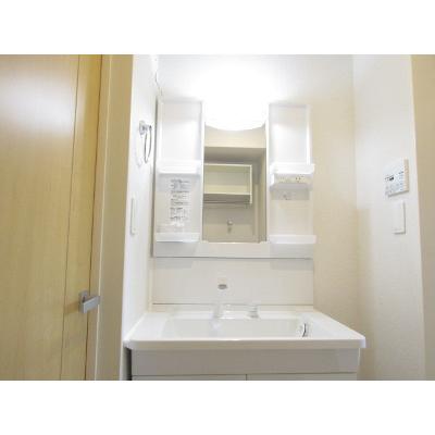 Ｌａ　Ｌｕｃｅ（ラルーチェ） 202【管理NO：1-023652101-02020】 ★家具家電は申し込み後に搬入します★ ★2026年09月中旬入居可能★の物件画像