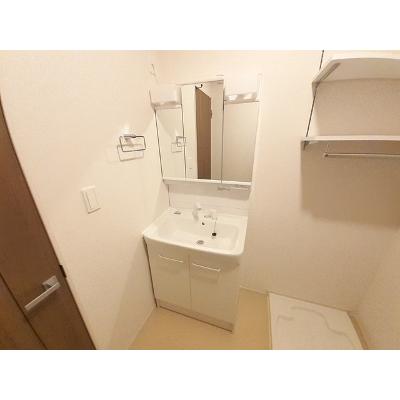 バンブー　ニン　Ａ 203【管理NO：1-026976501-02030】 ★家具家電は申し込み後に搬入します★ ★2026年10月中旬入居可能★の物件画像