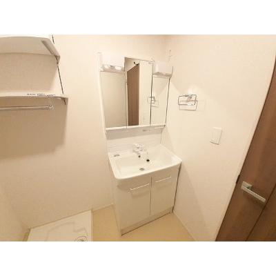 バンブー　ニン　Ａ 101【管理NO：1-026976501-01010】 ★家具家電は申し込み後に搬入します★ ★2026年10月中旬入居可能★の物件画像