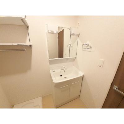 バンブー　ニン　Ａ 201【管理NO：1-026976501-02010】 ★家具家電は申し込み後に搬入します★ ★2026年10月中旬入居可能★の物件画像