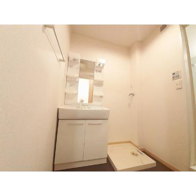 ソレイユ 106【管理NO：1-015833901-01060】 ★家具家電は申し込み後に搬入します★ ★2026年10月中旬入居可能★の物件画像