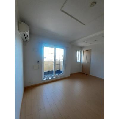 リヴェール・ムニュ 202【管理NO：1-015617501-02020】 ★家具家電は申し込み後に搬入します★ ★2026年09月中旬入居可能★の物件画像