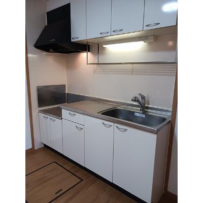 メイクロード 105【管理NO：1-014609401-01040】 ★家具家電は申し込み後に搬入します★の物件画像