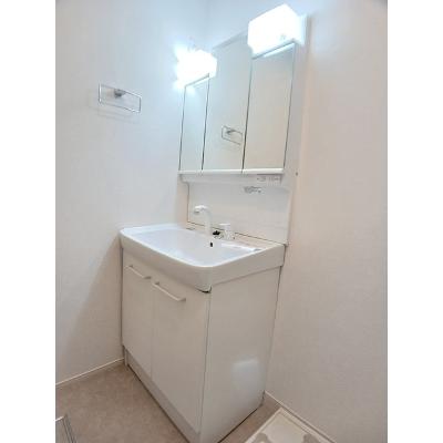 ルシェリア 203【管理NO：1-028177701-02030】 ★家具家電は申し込み後に搬入します★の物件画像