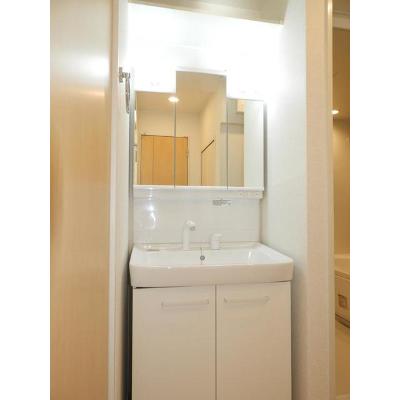 グラン・シャトレⅠ 101【管理NO：1-024832101-01010】 ★家具家電は申し込み後に搬入します★ ★2026年09月中旬入居可能★の物件画像