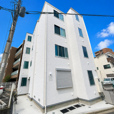【J’sマンスリー竹ノ塚 101】10月2日～入居可🌟北千住10分の新築デザイナーズ☆厚さ20㎝高密度ポケットコイルマットレス使用！日比谷線直通、都心へのアクセス良好！【インターネット無料】の物件画像