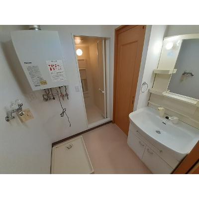 ヴィラ・ファイター 202【管理NO：1-014036301-02020】 ★家具家電は申し込み後に搬入します★ ★2026年09月中旬入居可能★の物件画像