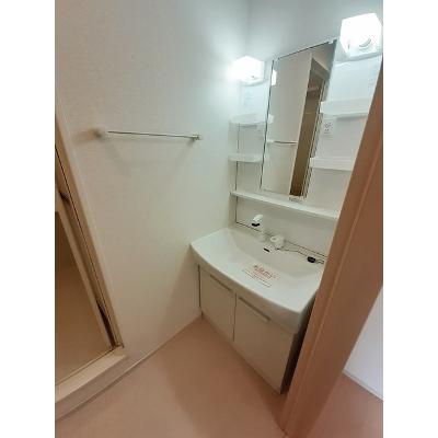 トレイン・ビューＢ 102【管理NO：1-020408601-01020】 ★家具家電は申し込み後に搬入します★ ★2026年10月下旬入居可能★の物件画像